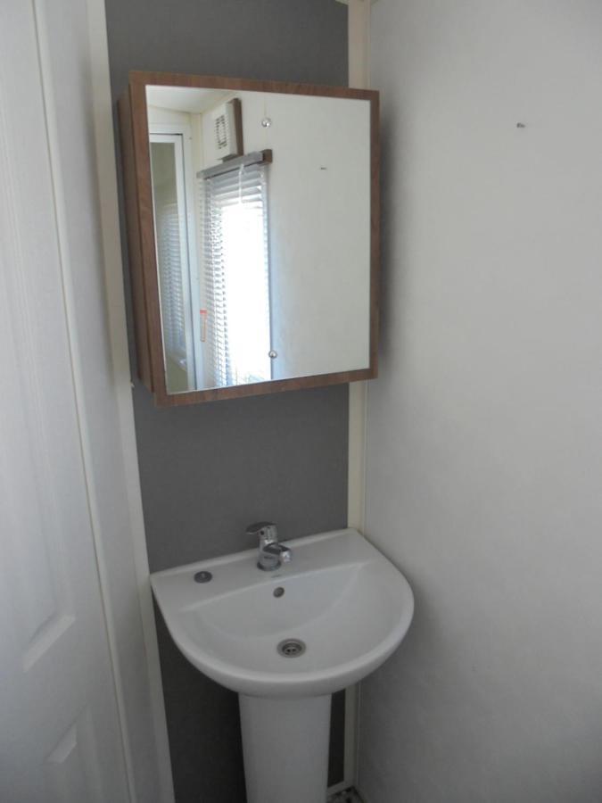 Kingfisher : Seabreeze:- 6 Berth, Enclosed Veranda, Close To Site Shop Ingoldmells Exterior photo